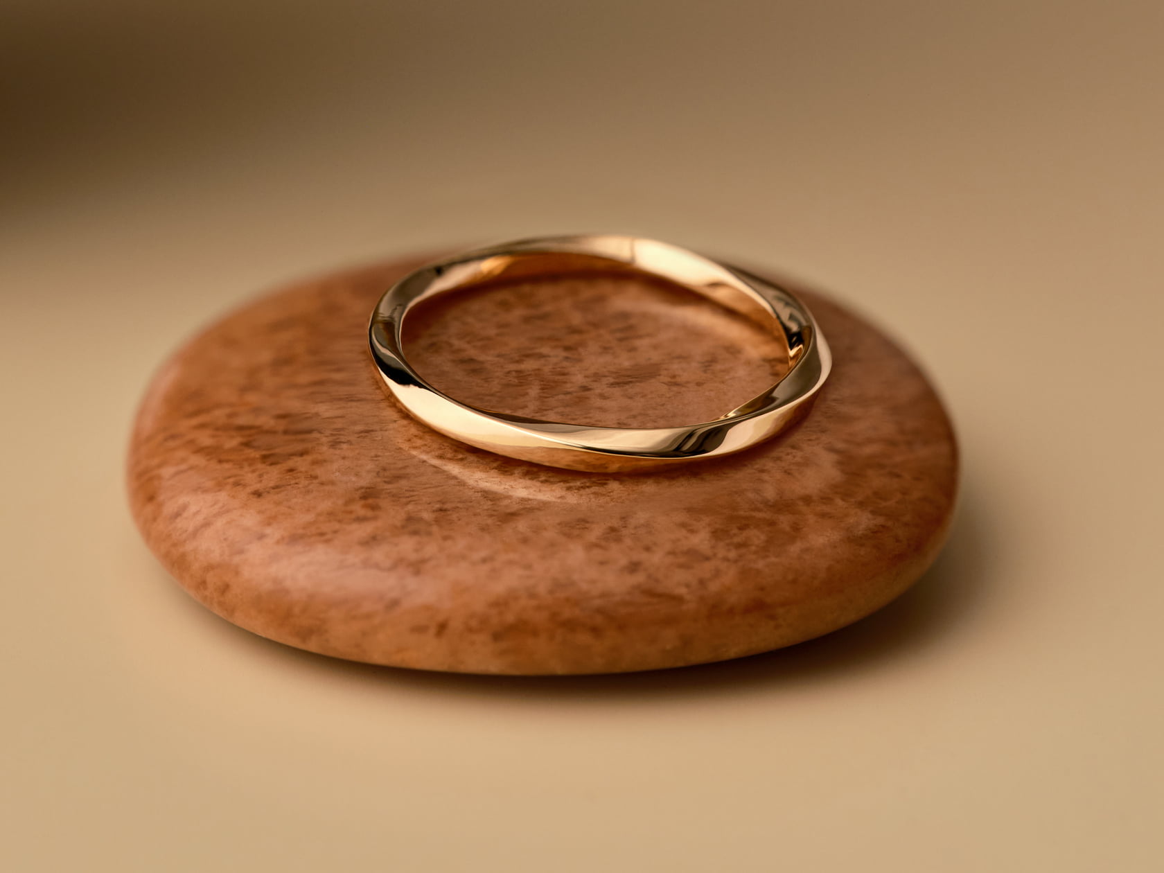 Mathurins 2 mm Ring