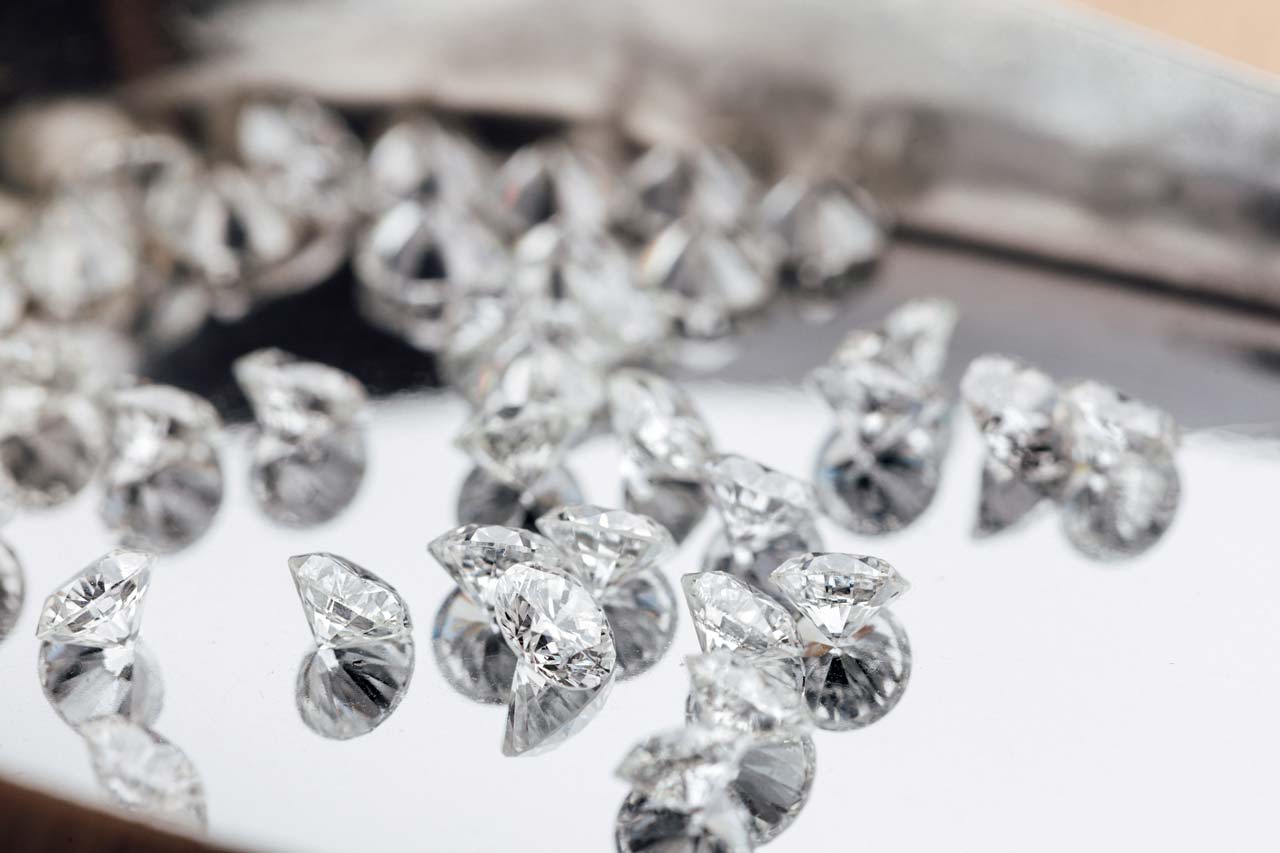 Choose an engagement ring diamond