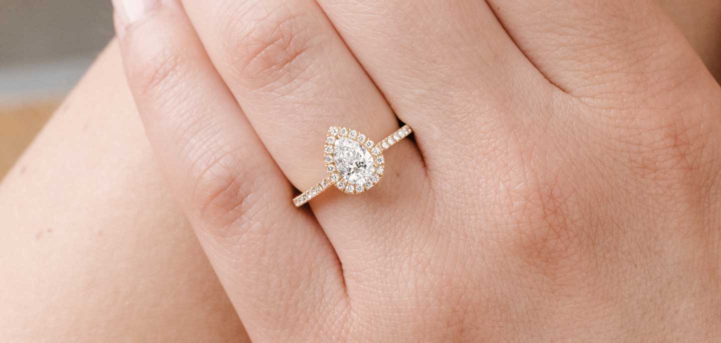 Rétromantique Poire Pavée Rose Gold Diamond Ring
