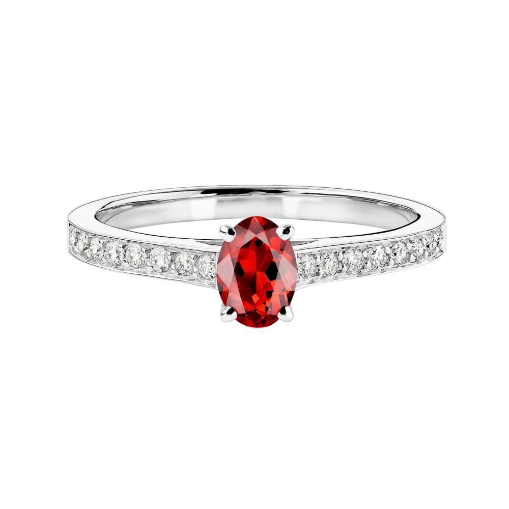 Ring Platinum Garnet and diamonds Lady Ovale Pavée 2