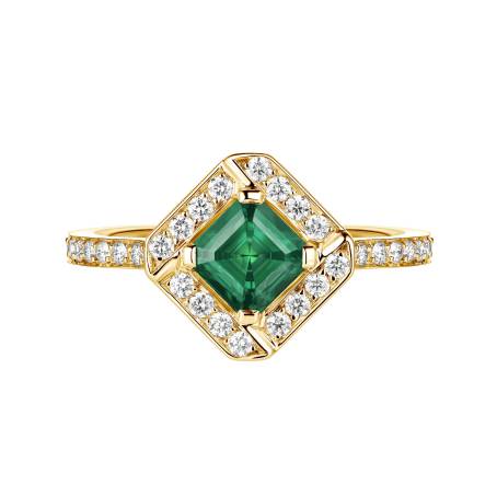 Plissage Yellow Gold Emerald Ring