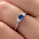 Thumbnail: Baby EverBloom Pavée Ring 1