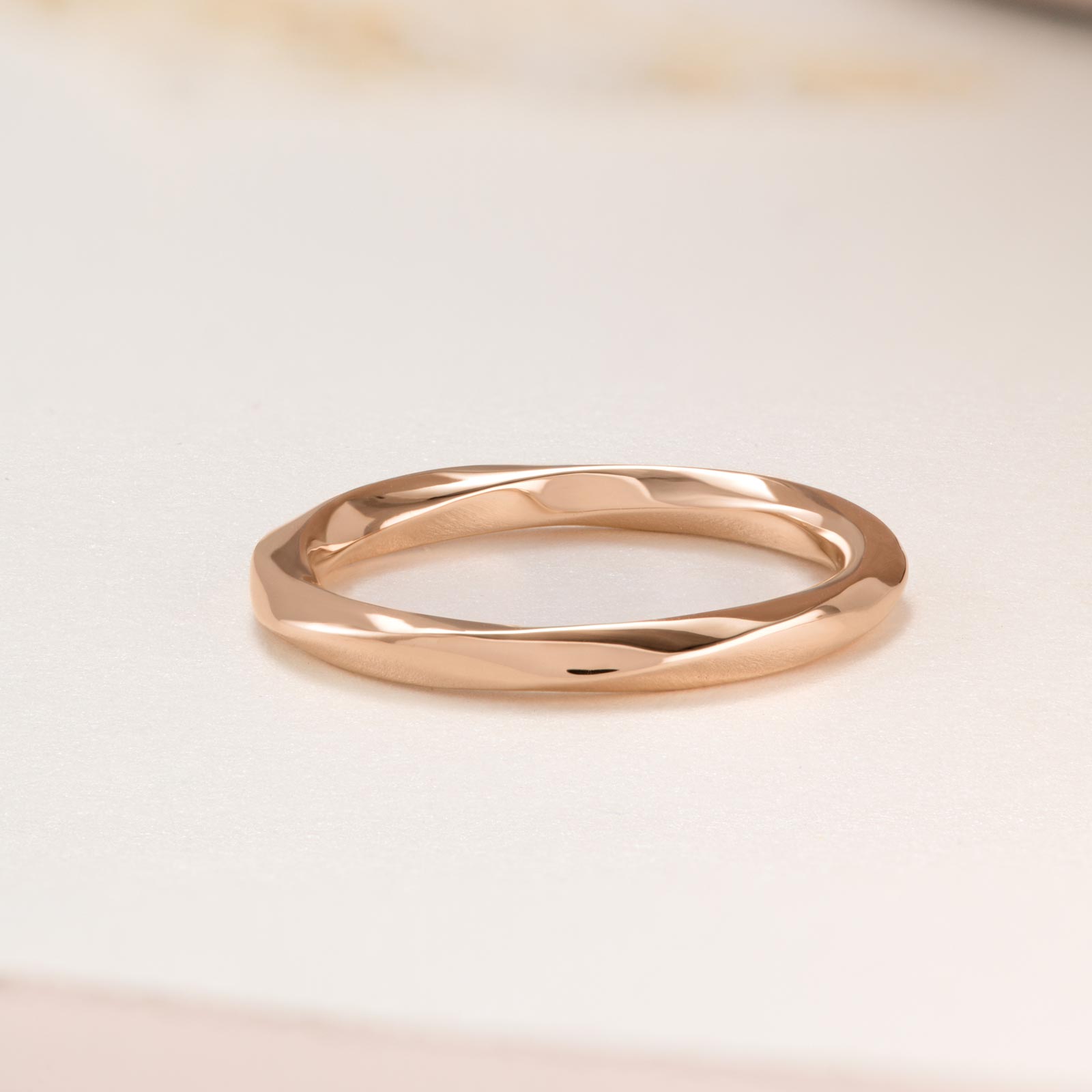 Ring Platinum Mathurins 2,5 mm 5